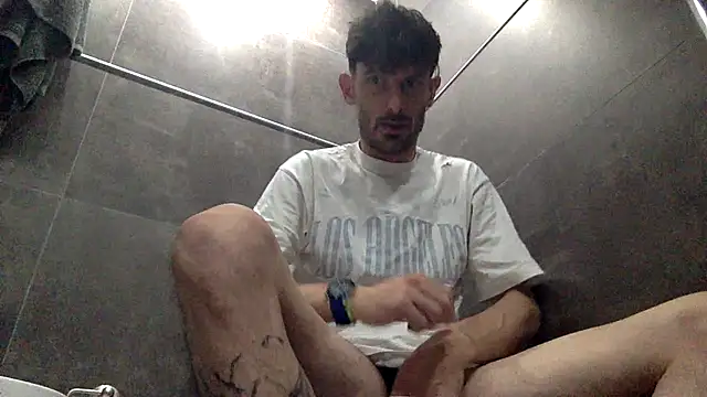 nicolaaaaas online show from 04/13/26, 05:02