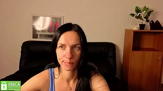 Snapshot of annakillianox chatting on 07/13/26, 05:32 annakillianox online show from 07/13/26, 05:32