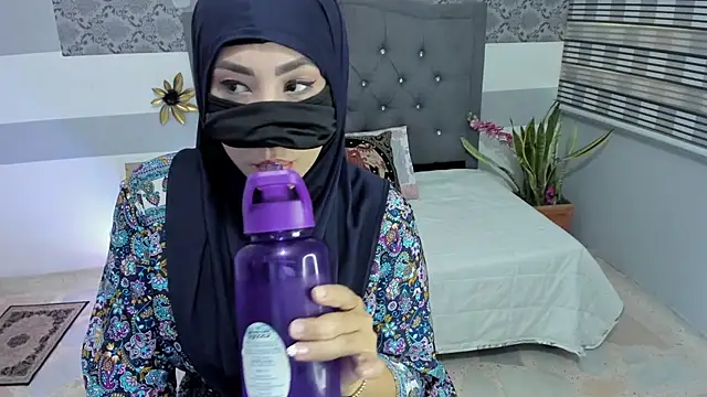 Snapshot of Jalima_sabag chatting on 07/15/26, 01:49 Jalima sabag online show from 07/15/26, 01:49