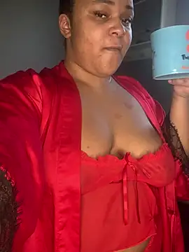 yourfavlightskinn online show from 12/26/24, 03:20