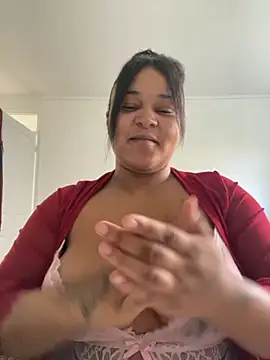 Snapshot of yourfavlightskinn chatting on 11/20/25, 12:16 yourfavlightskinn online show from 11/20/25, 12:16