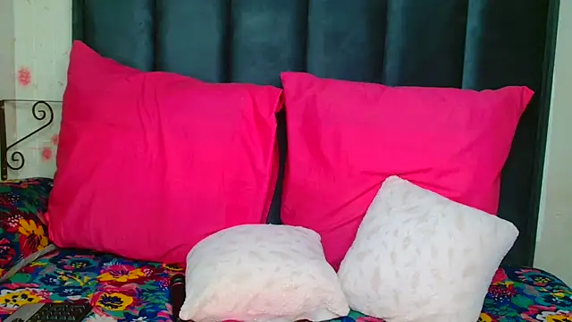 Kiaralane xx online show from 01/09/25, 04:41