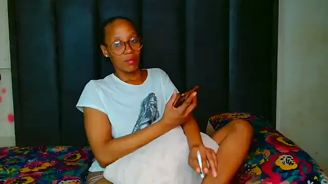 Kiaralane xx online show from 02/05/25, 01:44