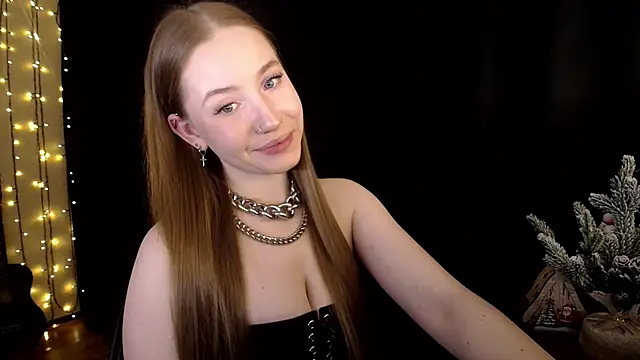 SindiWatsoon online show from 12/17/25, 02:34