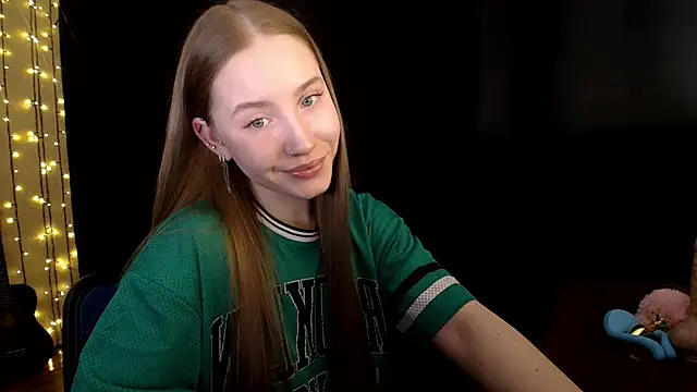 Snapshot of SindiWatsoon chatting on 02/04/26, 02:56 SindiWatsoon online show from 02/04/26, 02:56