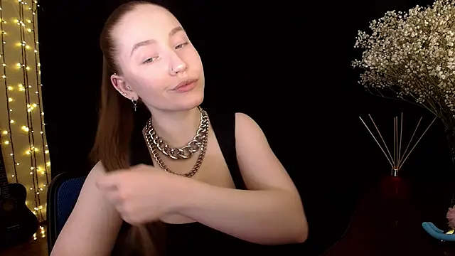 Snapshot of SindiWatsoon chatting on 03/03/26, 03:07 SindiWatsoon online show from 03/03/26, 03:07