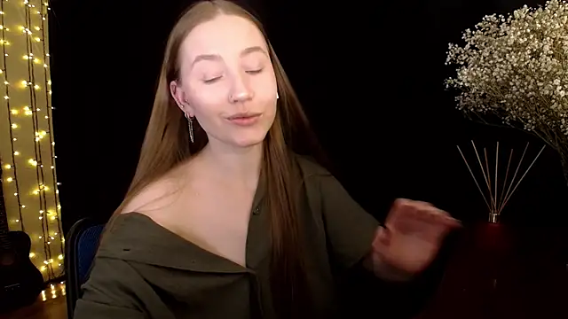 Snapshot of SindiWatsoon chatting on 03/12/26, 06:03 SindiWatsoon online show from 03/12/26, 06:03