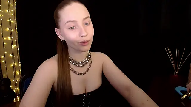 Snapshot of SindiWatsoon chatting on 03/17/26, 03:15 SindiWatsoon online show from 03/17/26, 03:15