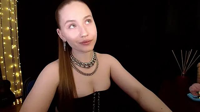 Snapshot of SindiWatsoon chatting on 04/06/26, 05:14 SindiWatsoon online show from 04/06/26, 05:14