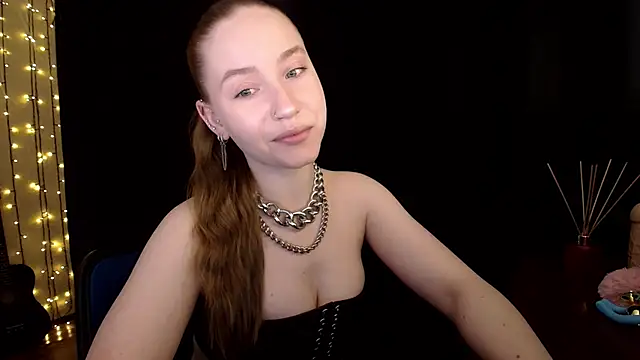 Snapshot of SindiWatsoon chatting on 04/09/26, 08:42 SindiWatsoon online show from 04/09/26, 08:42