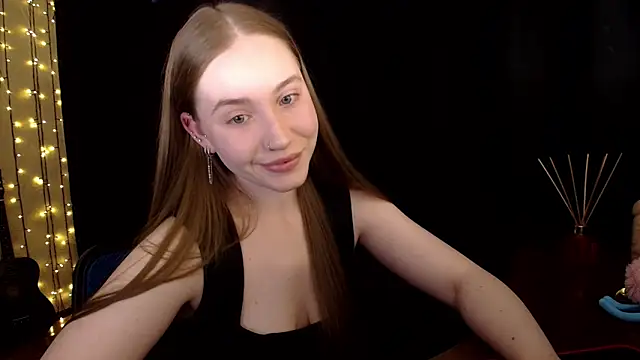 Snapshot of SindiWatsoon chatting on 04/22/26, 02:18 SindiWatsoon online show from 04/22/26, 02:18