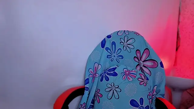 Snapshot of luly_pink chatting on 07/03/26, 04:08 luly pink online show from 07/03/26, 04:08
