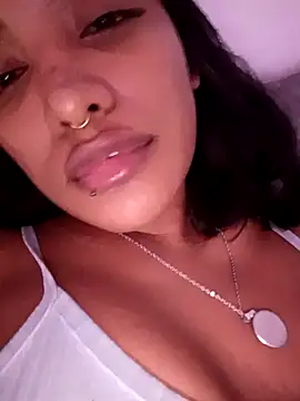 Snapshot of VictoireFeller chatting on 10/26/25, 03:56 VictoireFeller online show from 10/26/25, 03:56