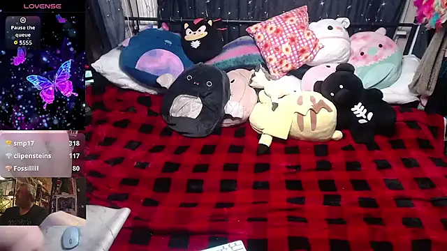 yoursexything79 online show from 10/31/25, 02:01