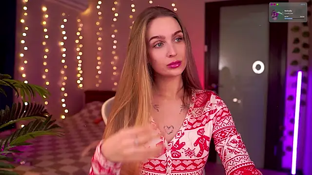 Kamila icee online show from 12/17/25, 07:20