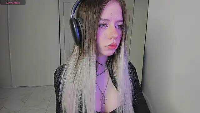 KellyBarton online show from 03/16/25, 08:43