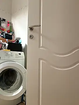 onbifeet online show from 10/31/25, 06:03