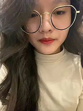 Krixxi22 online show from 12/18/24, 05:21