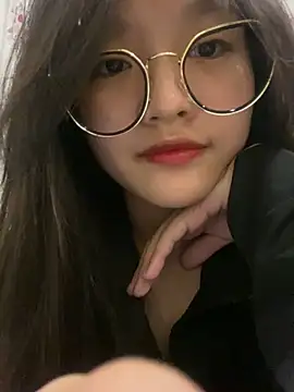 Krixxi22 online show from 12/29/24, 03:35