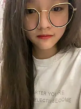 Krixxi22 online show from 12/30/24, 03:35