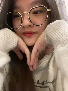 Krixxi22 online show from 02/11/25, 03:29