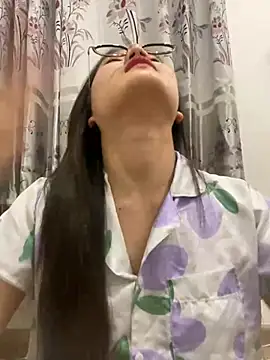 Krixxi22 online show from 03/05/25, 02:45