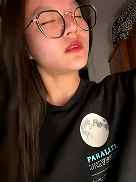 Krixxi22 online show from 09/24/25, 03:59