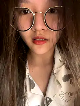 Krixxi22 online show from 10/23/25, 02:16