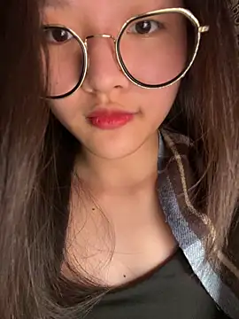 Krixxi22 online show from 10/25/25, 01:40