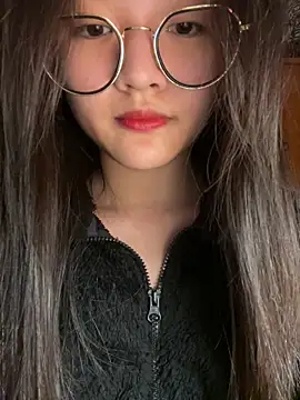 Krixxi22 online show from 12/15/25, 04:00