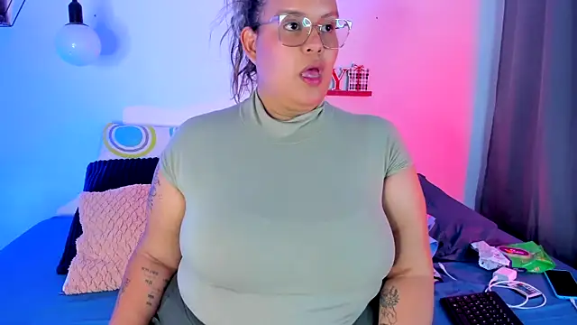 Snapshot of monicabbw_ chatting on 01/23/25, 09:29 monicabbw online show from 01/23/25, 09:29