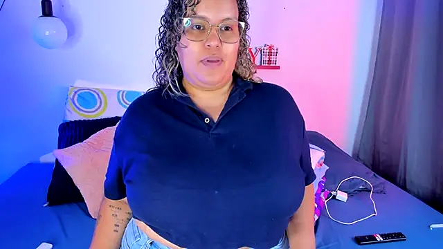 Snapshot of monicabbw_ chatting on 01/31/25, 08:12 monicabbw online show from 01/31/25, 08:12