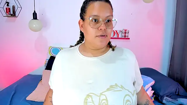 Snapshot of monicabbw_ chatting on 02/13/25, 09:17 monicabbw online show from 02/13/25, 09:17