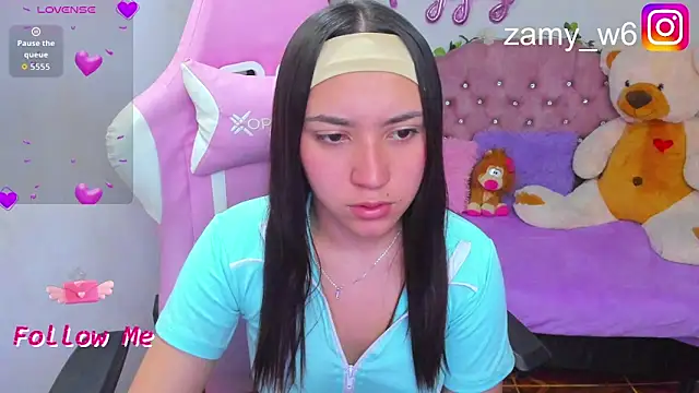 Snapshot of karla_cute01 chatting on 01/13/26, 05:13 karla cute01 online show from 01/13/26, 05:13