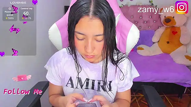 Snapshot of karla_cute01 chatting on 02/04/26, 05:02 karla cute01 online show from 02/04/26, 05:02