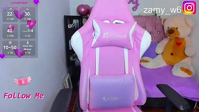 Snapshot of karla_cute01 chatting on 03/06/26, 05:04 karla cute01 online show from 03/06/26, 05:04