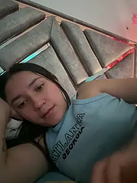 Snapshot of karla_cute01 chatting on 03/08/26, 12:52 karla cute01 online show from 03/08/26, 12:52