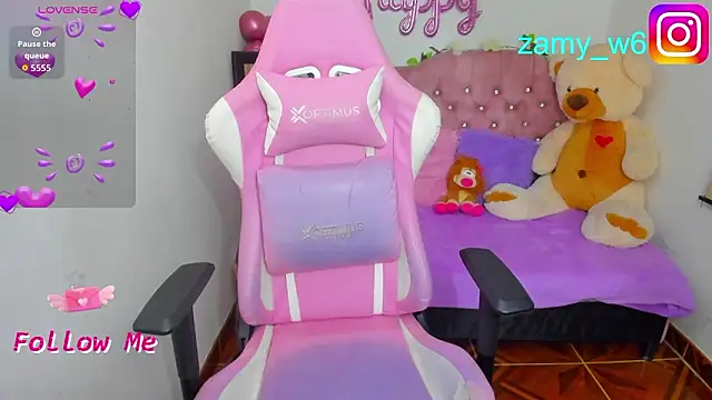 Snapshot of karla_cute01 chatting on 03/17/26, 05:00 karla cute01 online show from 03/17/26, 05:00