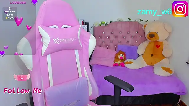 Snapshot of karla_cute01 chatting on 03/28/26, 02:05 karla cute01 online show from 03/28/26, 02:05