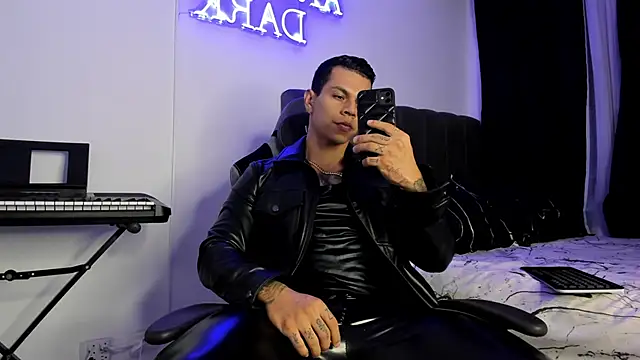 Aron Dark online show from 02/13/25, 11:04