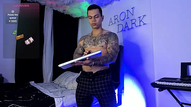 Aron Dark online show from 03/02/25, 10:48