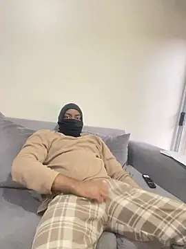 jaytee198610 online show from 04/16/26, 03:35