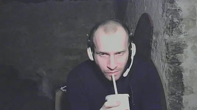 Snapshot of GoodSeksLove chatting on 03/07/25, 05:28 GoodSeksLove online show from 03/07/25, 05:28