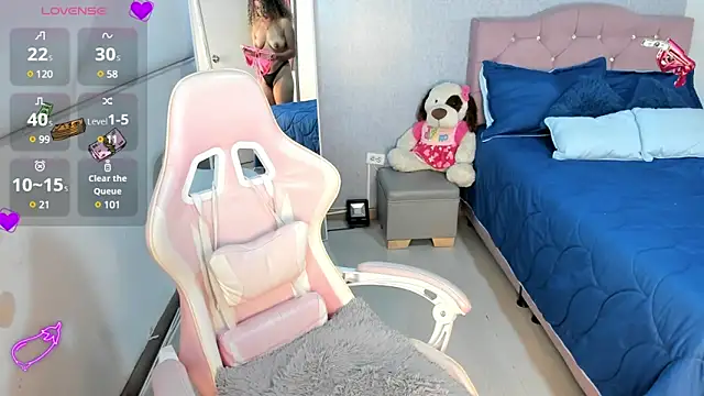 Kenia tompson01 online show from 02/18/25, 05:31