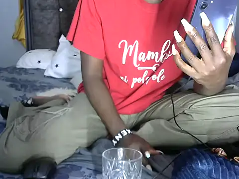 Snapshot of pointy_bloom chatting on 09/20/25, 09:27 pointy bloom online show from 09/20/25, 09:27