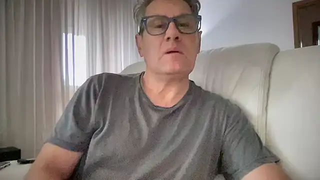 Snapshot of Britmi chatting on 11/02/25, 09:44 Britmi online show from 11/02/25, 09:44