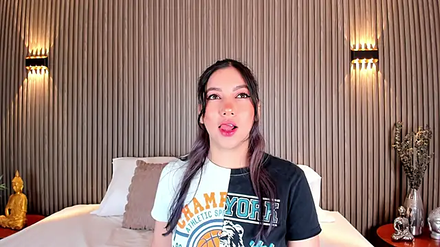 Snapshot of AliceHanz chatting on 03/20/25, 04:29 AliceHanz online show from 03/20/25, 04:29