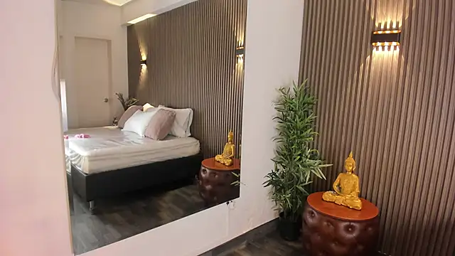 Snapshot of AliceHanz chatting on 01/11/26, 11:10 AliceHanz online show from 01/11/26, 11:10