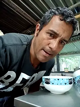 Snapshot of Janle_19c chatting on 01/24/25, 11:26 Janle 19c online show from 01/24/25, 11:26