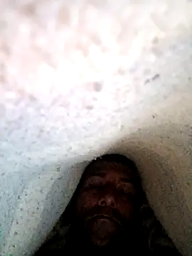 Snapshot of Janle_19c chatting on 01/30/25, 03:11 Janle 19c online show from 01/30/25, 03:11